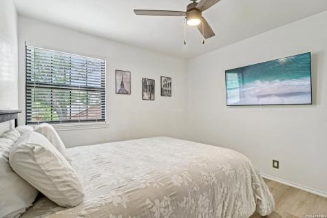 15115 Oak Briar San Antonio TX 78232