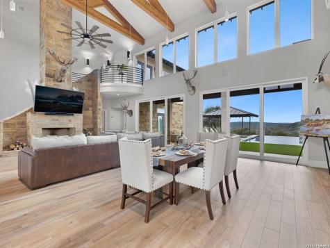298 Table Rock Helotes TX 78023