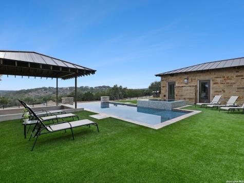 298 Table Rock Helotes TX 78023
