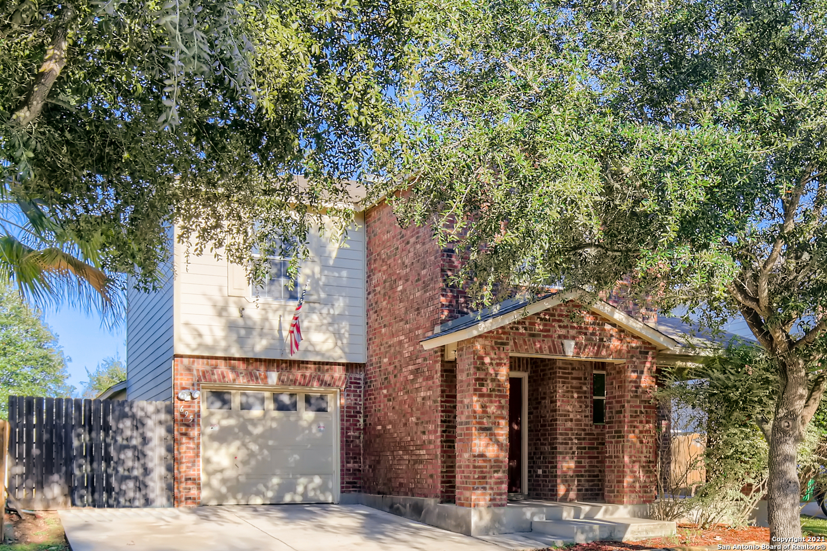 695 Cherokee Boulevard New Braunfels TX 78132