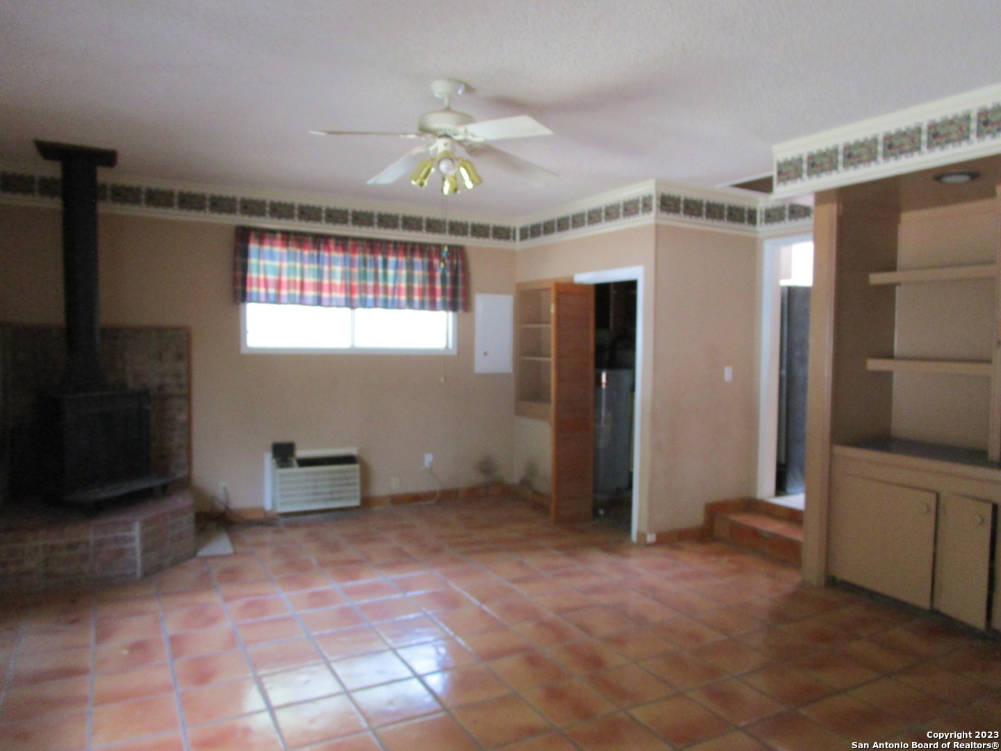 1203 N Walnut Avenue New Braunfels TX 78130