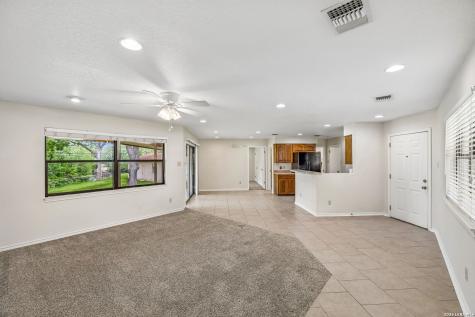900 Boenig Street Seguin TX 78155