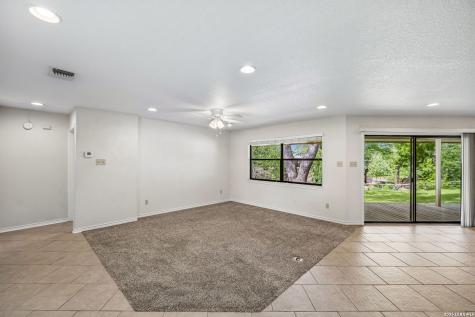 900 Boenig Street Seguin TX 78155