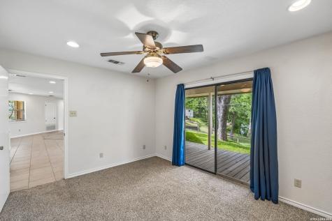 900 Boenig Street Seguin TX 78155