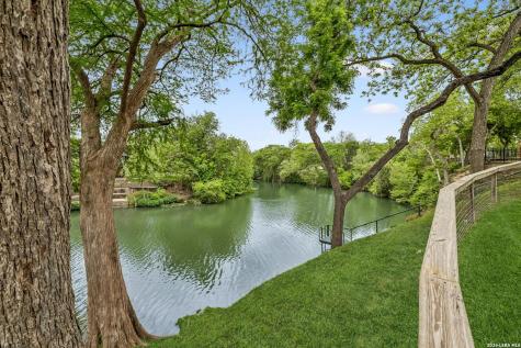 900 Boenig Street Seguin TX 78155