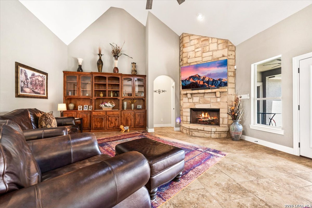 563 Cambridge New Braunfels TX 78132