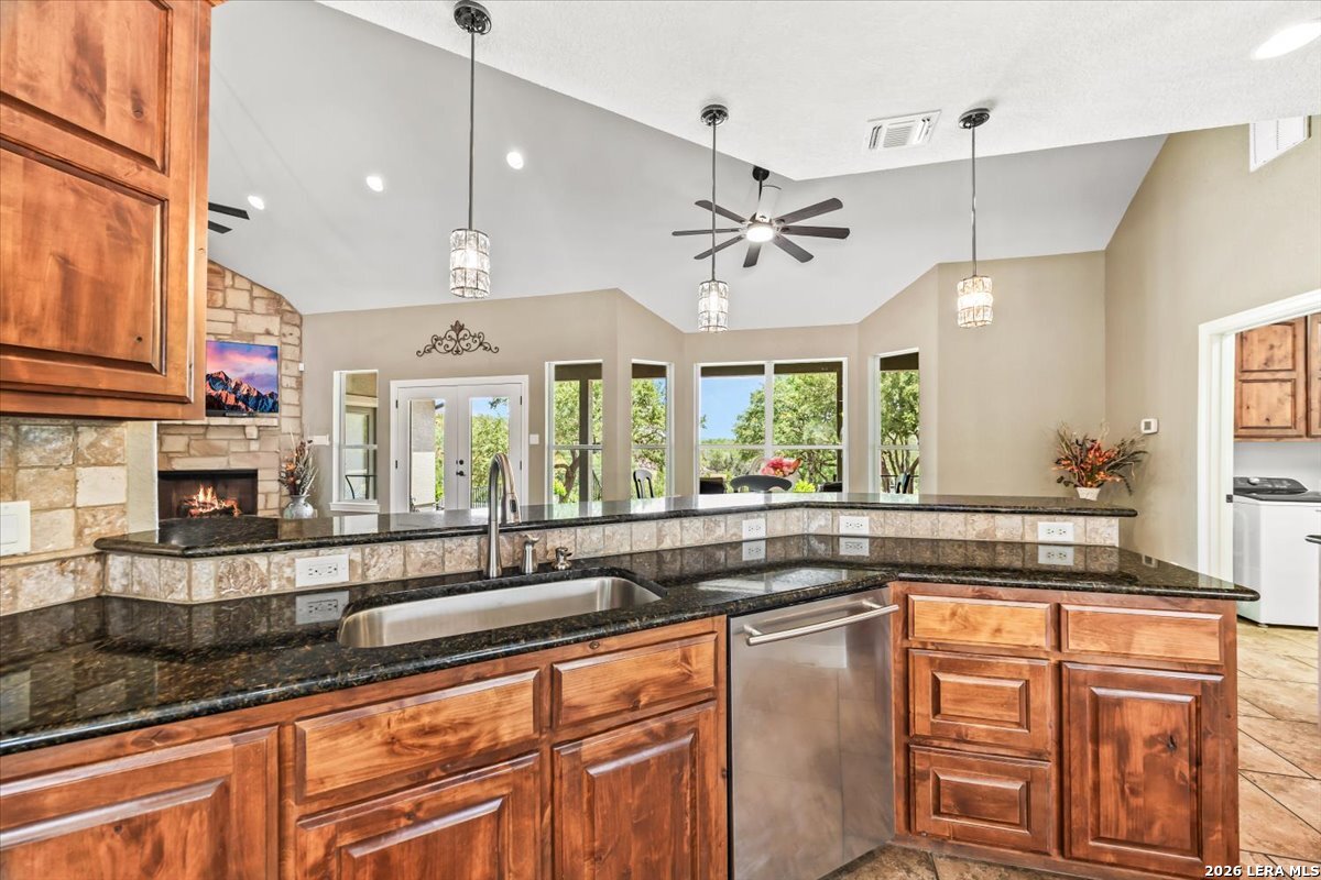563 Cambridge New Braunfels TX 78132