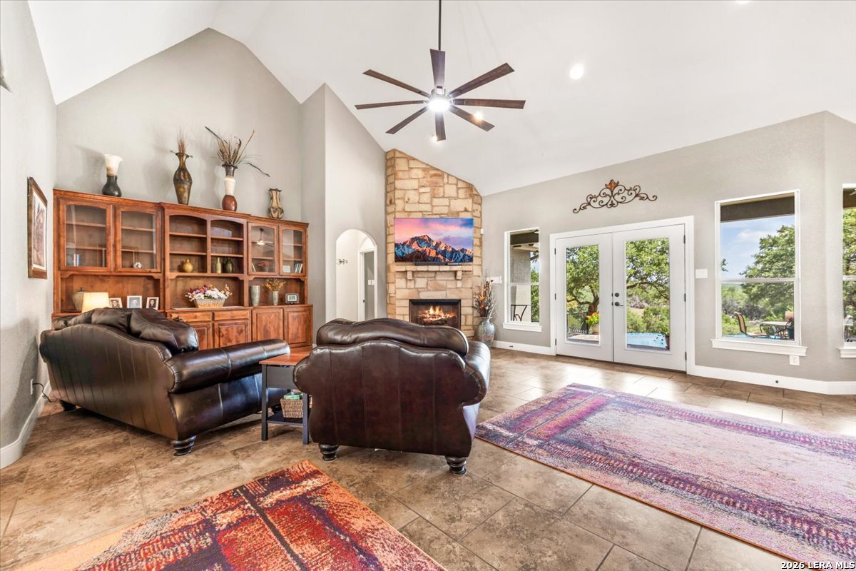 563 Cambridge New Braunfels TX 78132