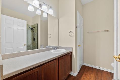 8627 Adhinger San Antonio TX 78245