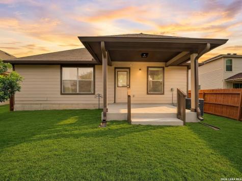 8627 Adhinger San Antonio TX 78245