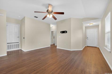 8627 Adhinger San Antonio TX 78245