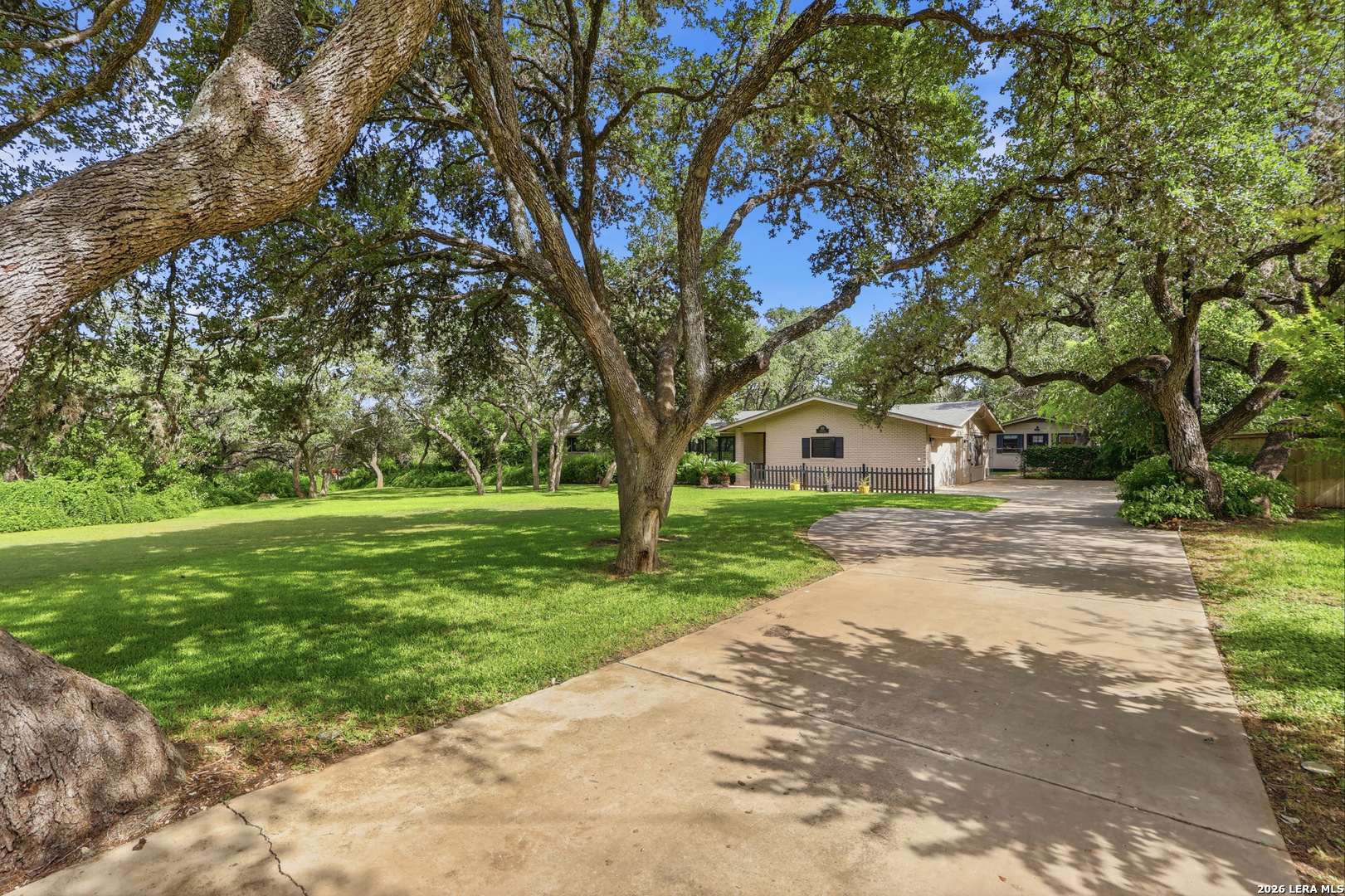 100 Fleetwood Drive Hollywood Park TX 78232