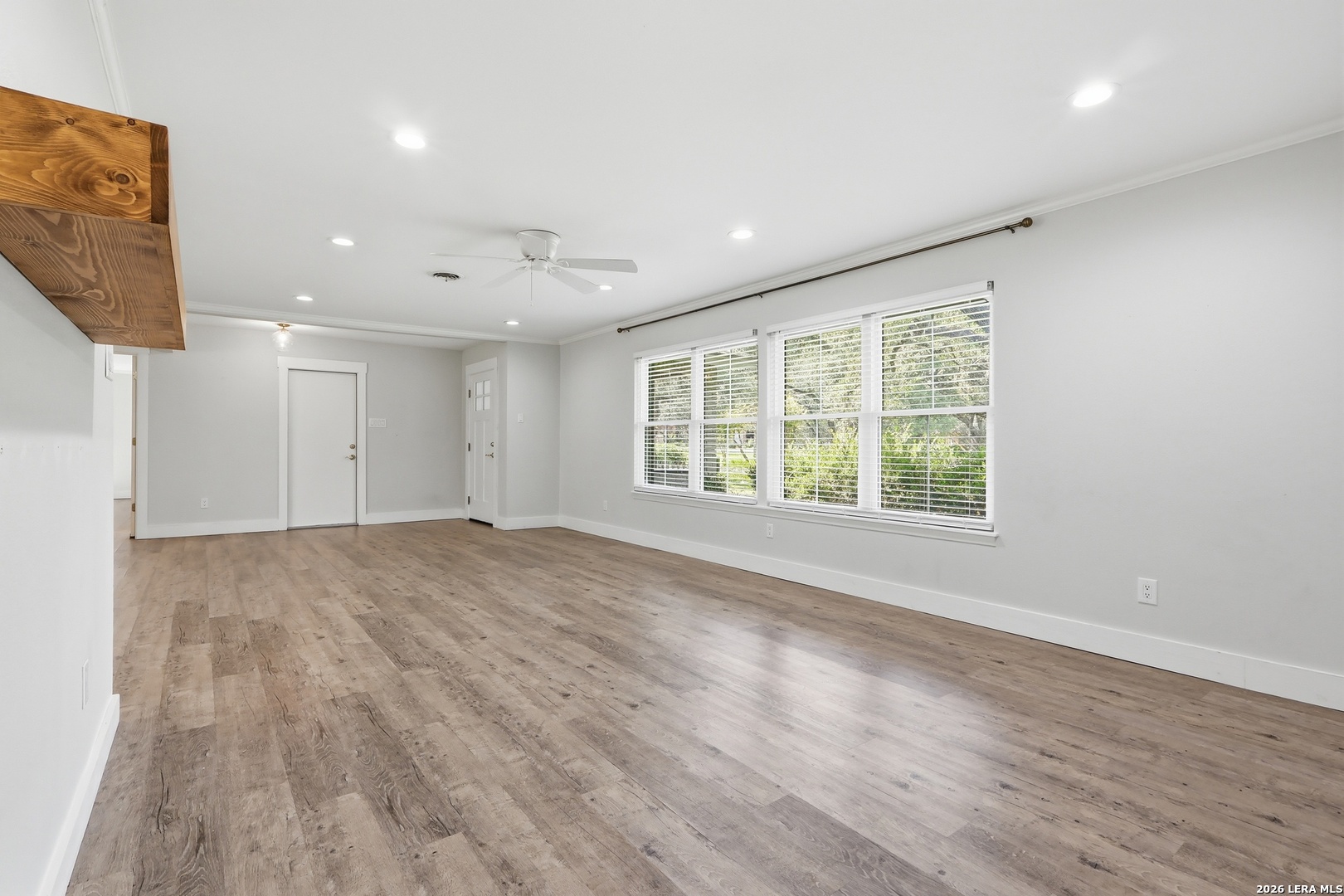 100 Fleetwood Drive Hollywood Park TX 78232