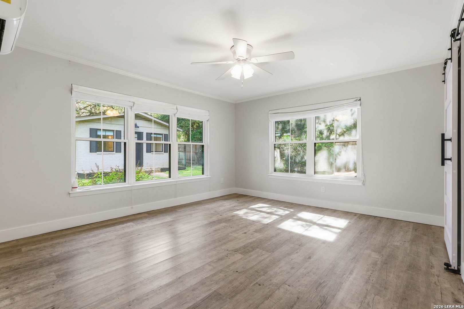 100 Fleetwood Drive Hollywood Park TX 78232