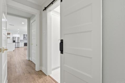 100 Fleetwood Drive Hollywood Park TX 78232
