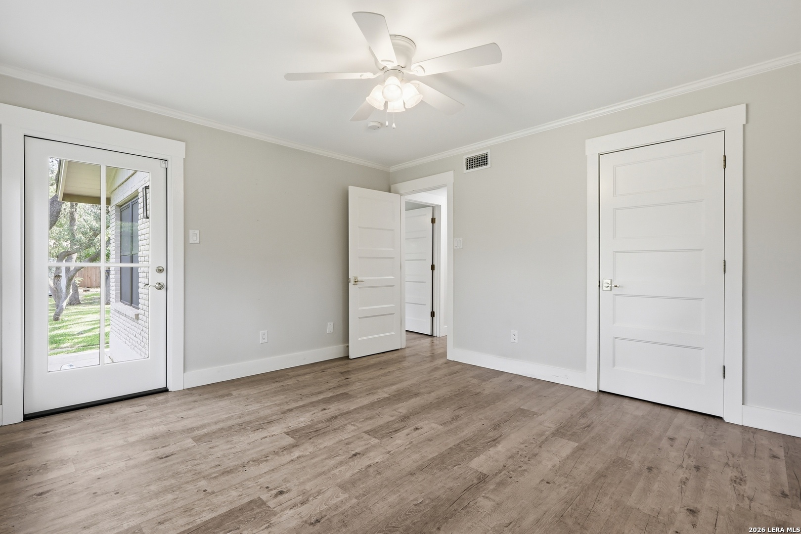 100 Fleetwood Drive Hollywood Park TX 78232