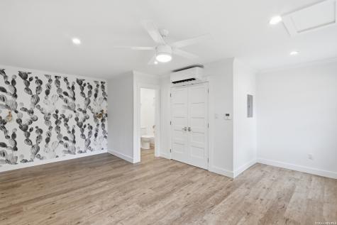 100 Fleetwood Drive Hollywood Park TX 78232