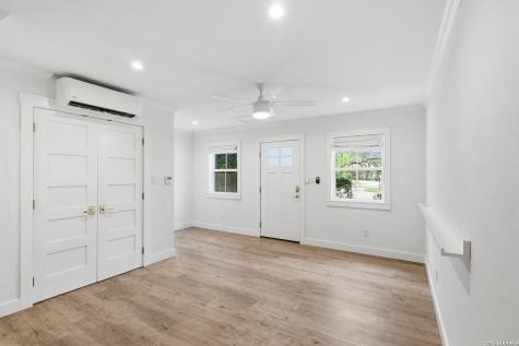 100 Fleetwood Drive Hollywood Park TX 78232