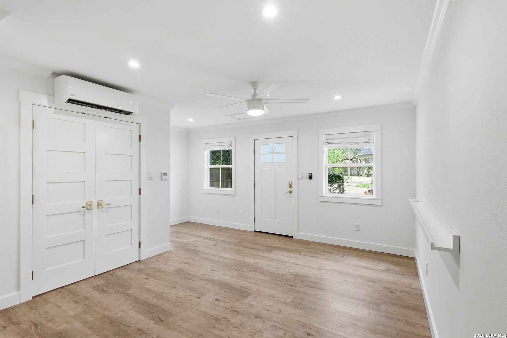 100 Fleetwood Drive Hollywood Park TX 78232
