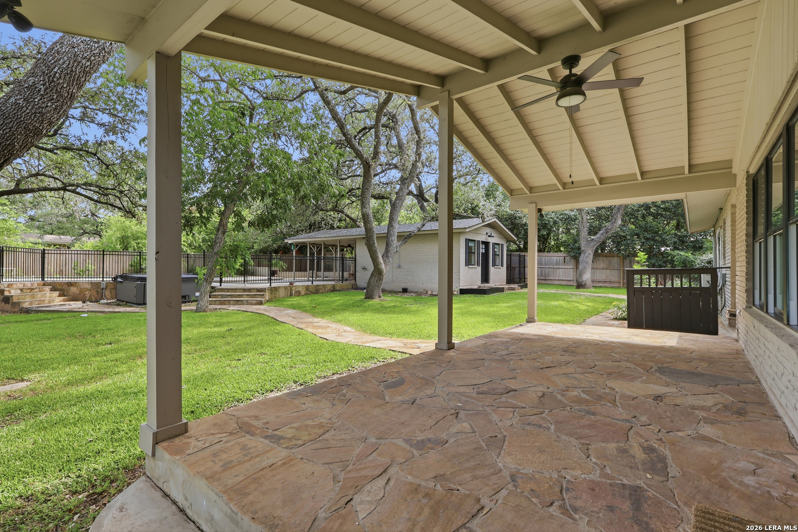 100 Fleetwood Drive Hollywood Park TX 78232