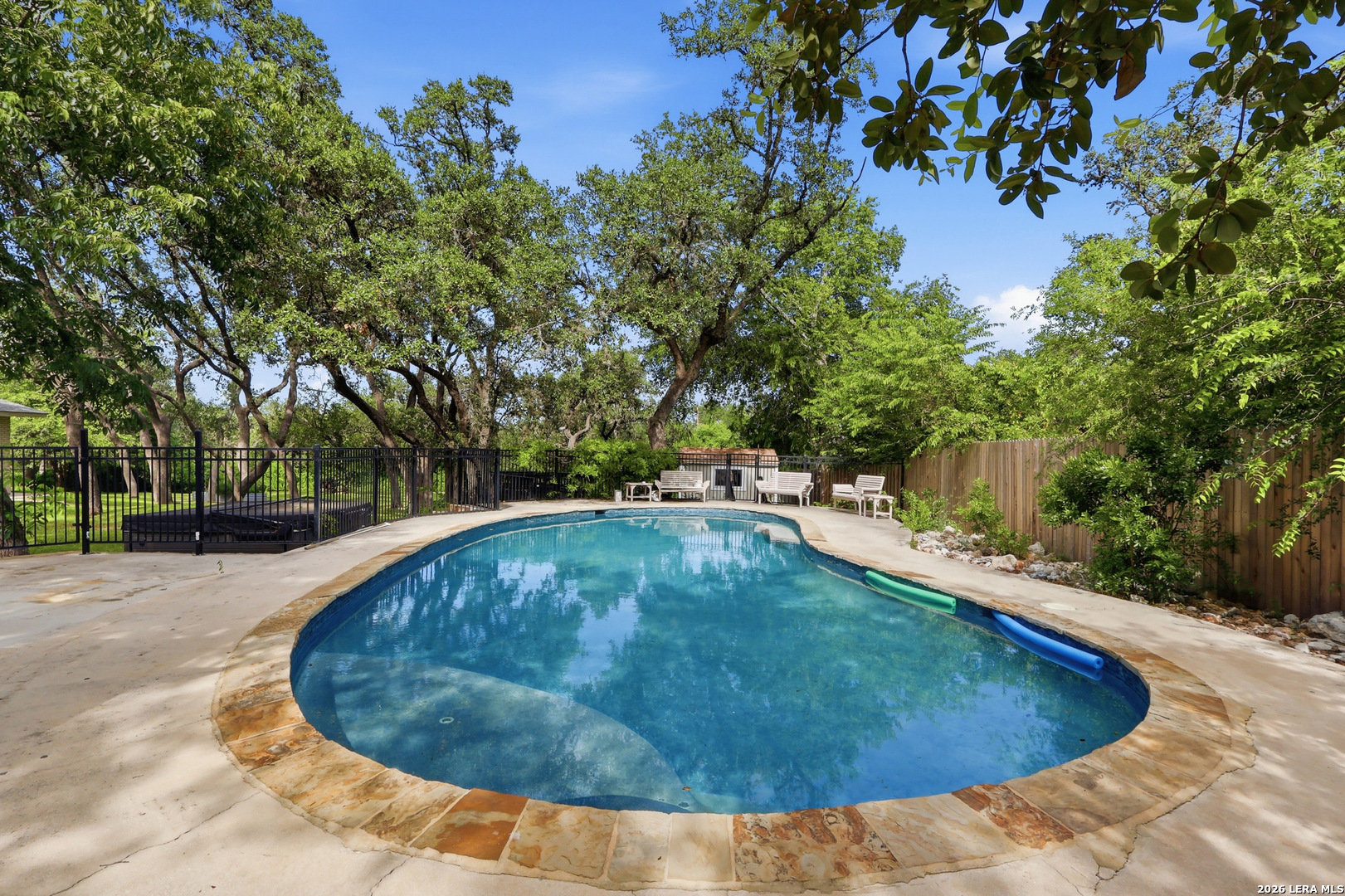 100 Fleetwood Drive Hollywood Park TX 78232