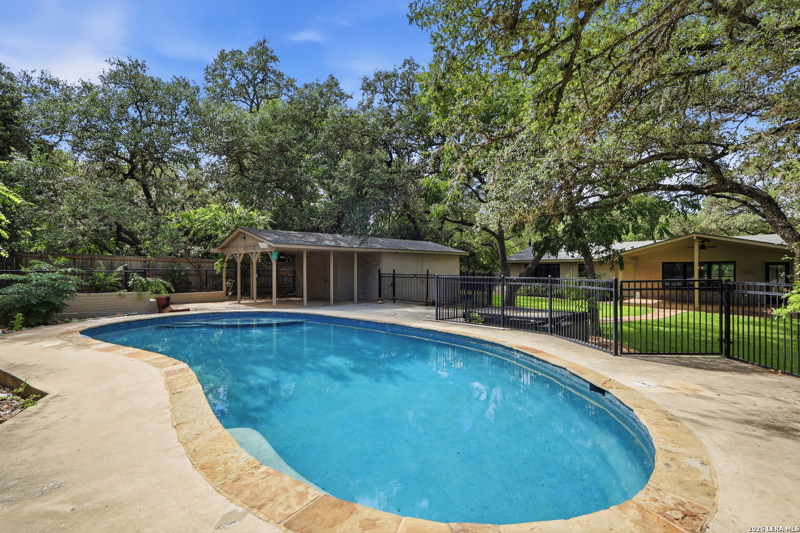 100 Fleetwood Drive Hollywood Park TX 78232