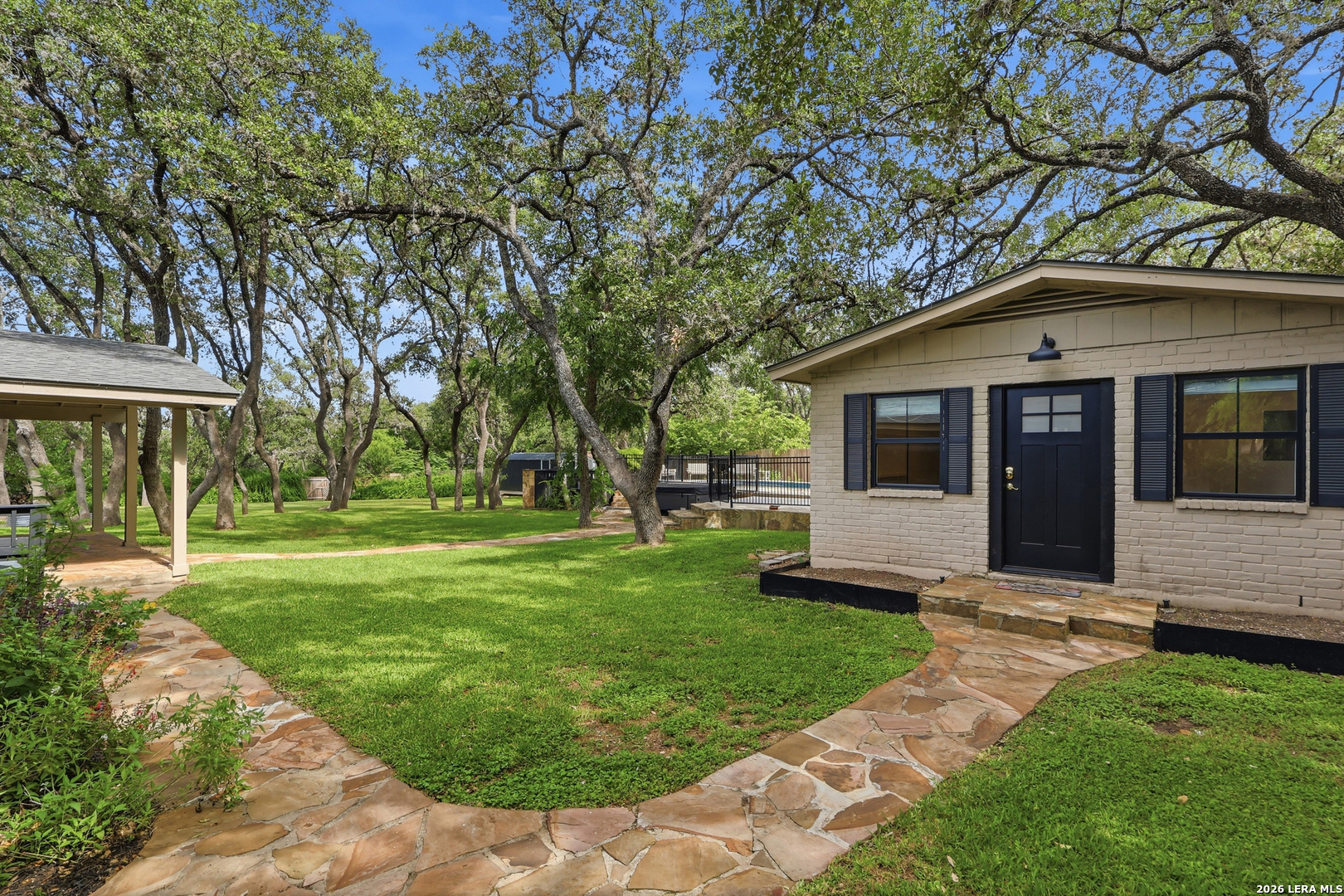 100 Fleetwood Drive Hollywood Park TX 78232