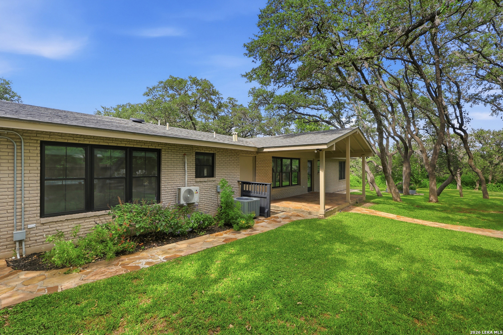 100 Fleetwood Drive Hollywood Park TX 78232