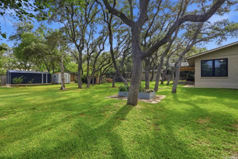 100 Fleetwood Drive Hollywood Park TX 78232