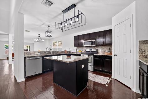 3763 Browning Bluff San Antonio TX 78245