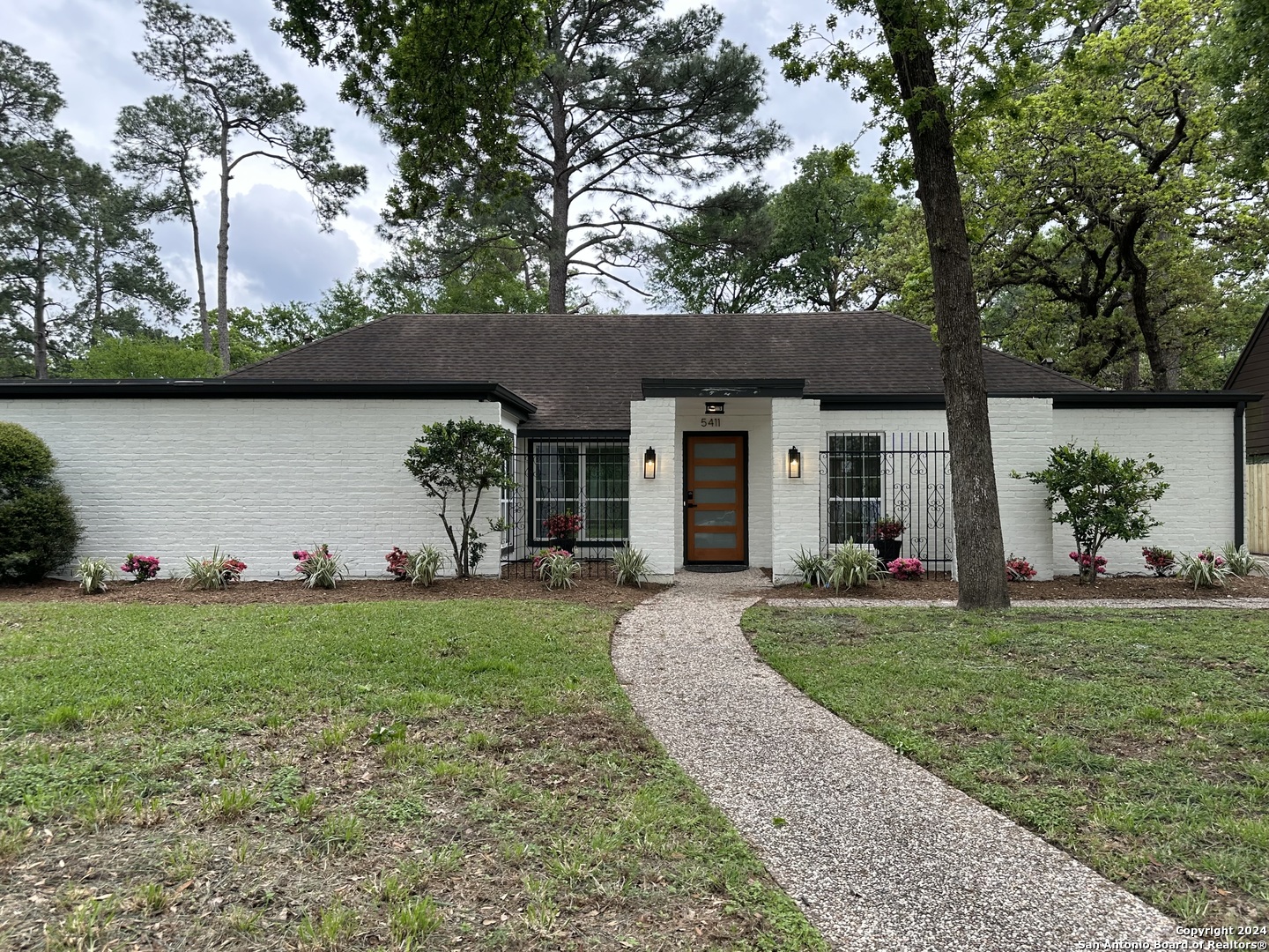 5411 Old Lodge Drive Houston TX 77066