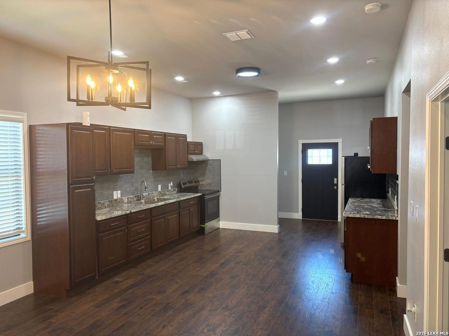 225 Linares San Antonio TX 78225