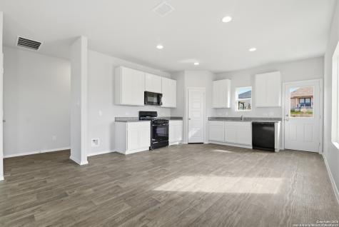 2326 Croaker Creek San Antonio TX 78245