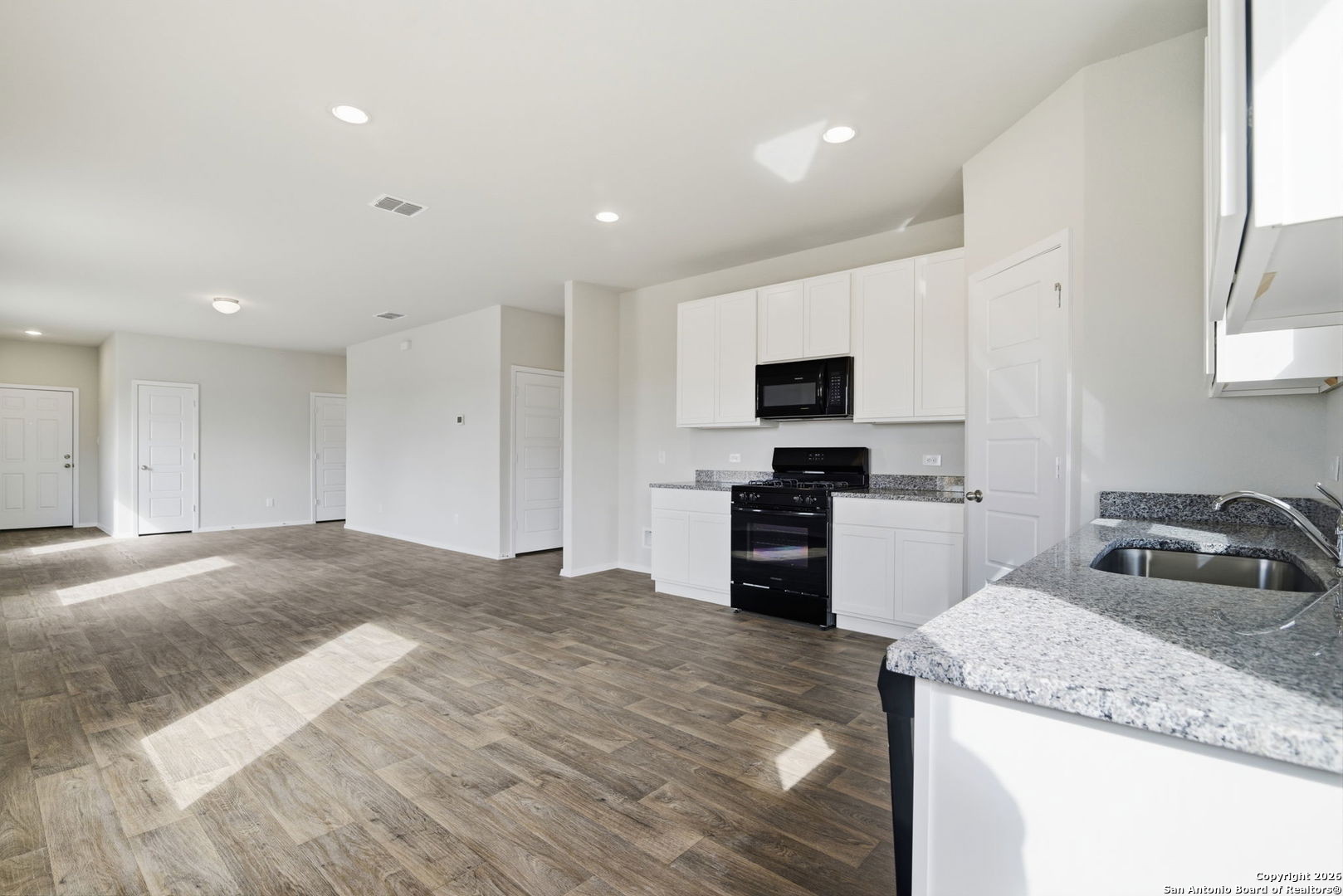 2326 Croaker Creek San Antonio TX 78245