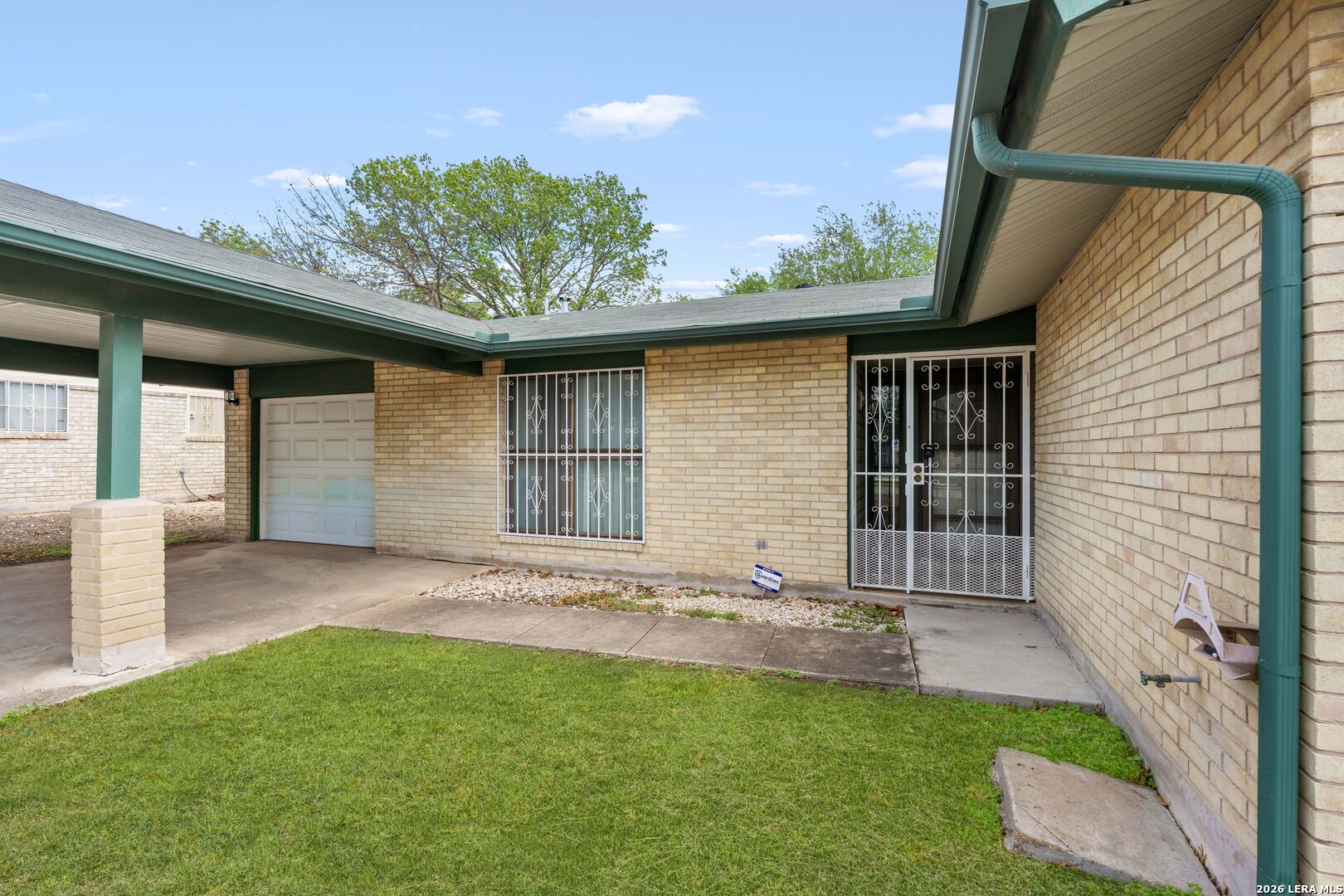 4874 Castle Rose San Antonio TX 78218