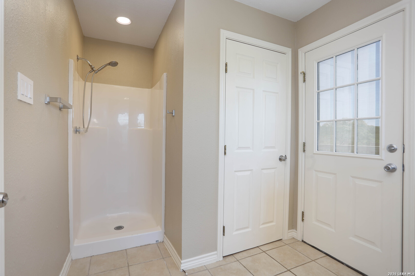 693 Snake Pipe Creek TX 78063