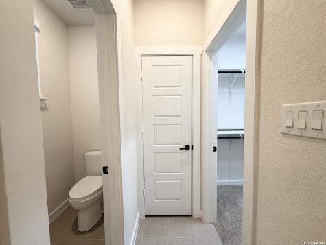 5843 Whitby Road San Antonio TX 78240