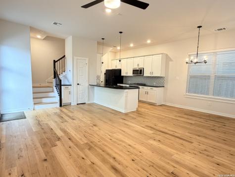 5843 Whitby Road San Antonio TX 78240