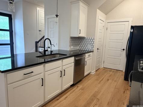 5843 Whitby Road San Antonio TX 78240