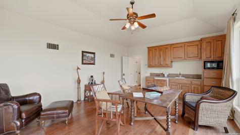 30045 Fm 3009 New Braunfels TX 78132