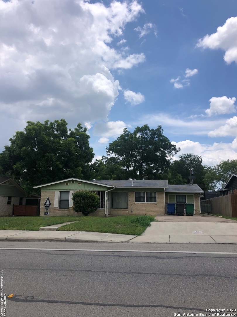 3378 W Woodlawn Avenue San Antonio TX 78228