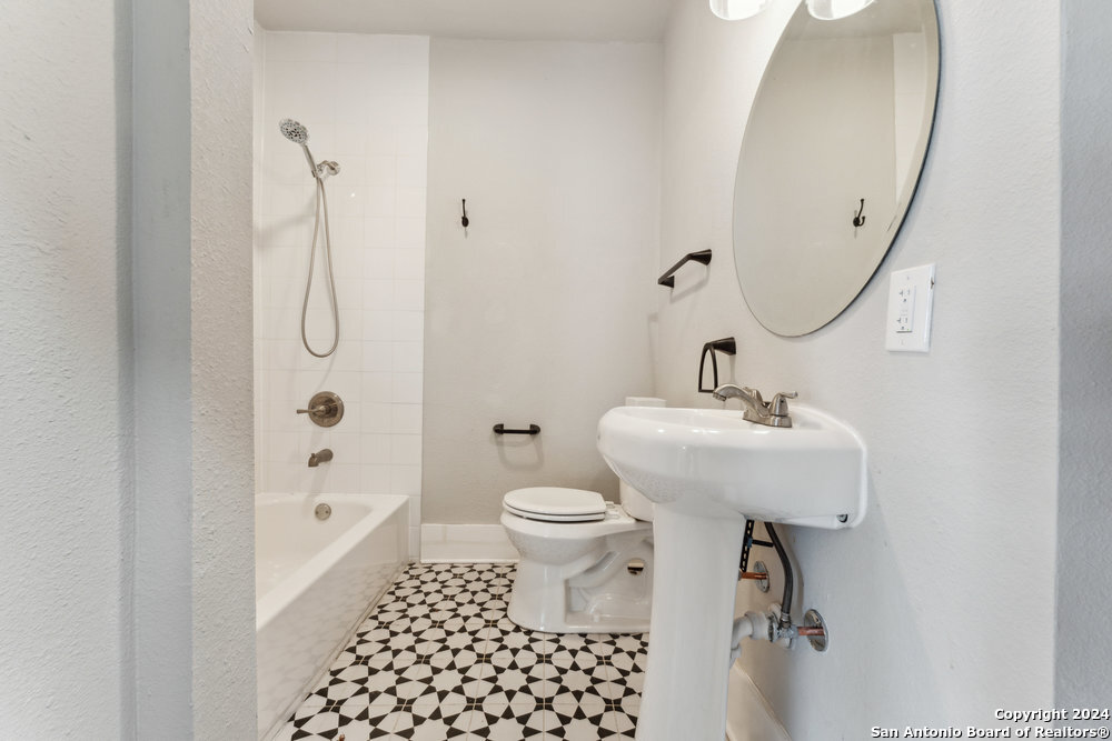 1031 Schley Avenue San Antonio TX 78210