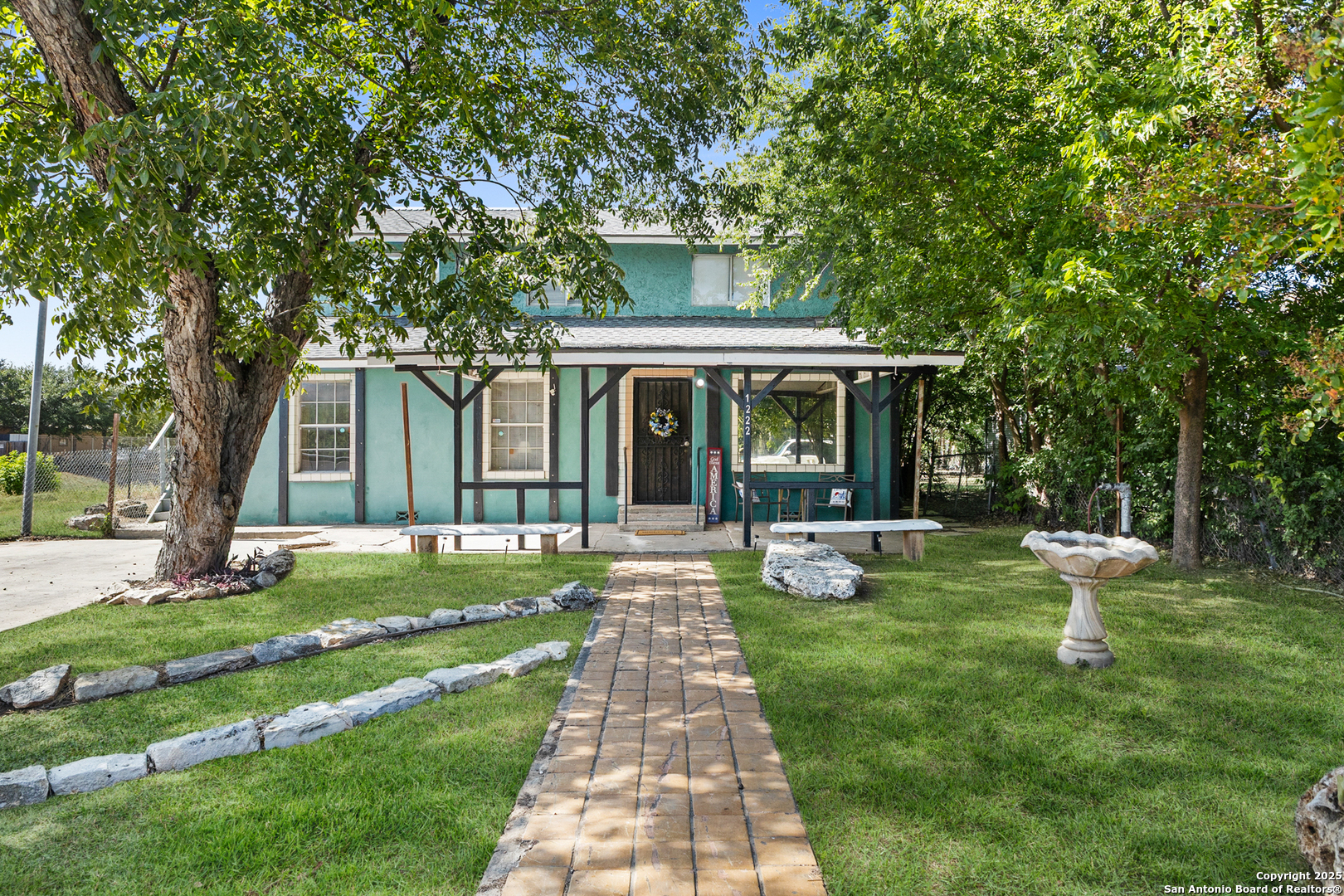 1222 W Harding San Antonio TX 78221