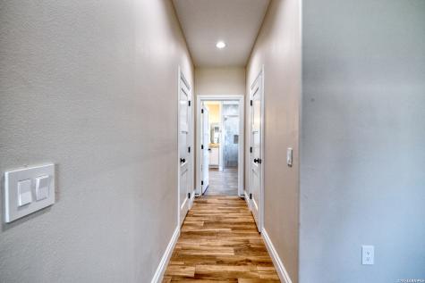 239 Country Club Lane Uvalde TX 78801
