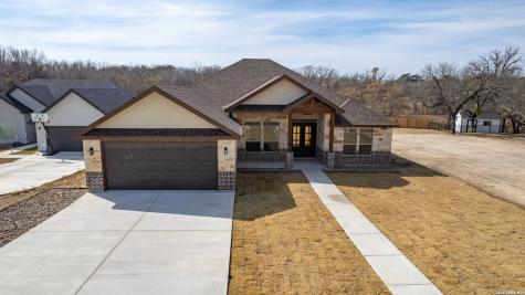 239 Country Club Lane Uvalde TX 78801
