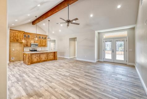 239 Country Club Lane Uvalde TX 78801
