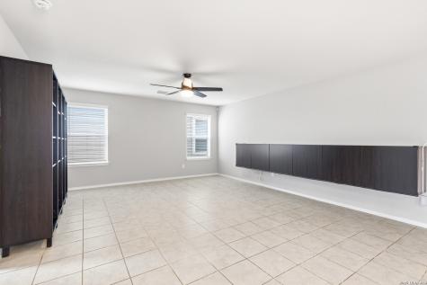 10234 Reyes Heights San Antonio TX 78254