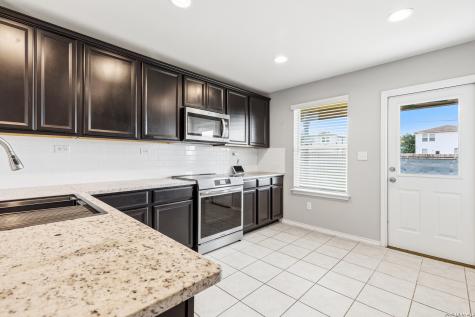 10234 Reyes Heights San Antonio TX 78254