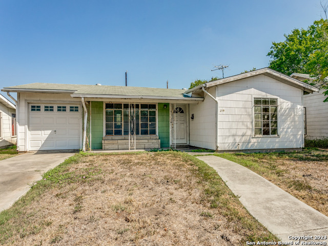 219 Laurelwood Drive San Antonio TX 78213