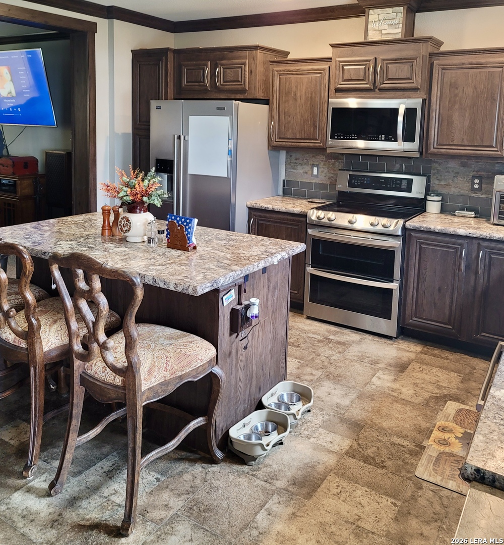190 Gunther Pipe Creek TX 78063